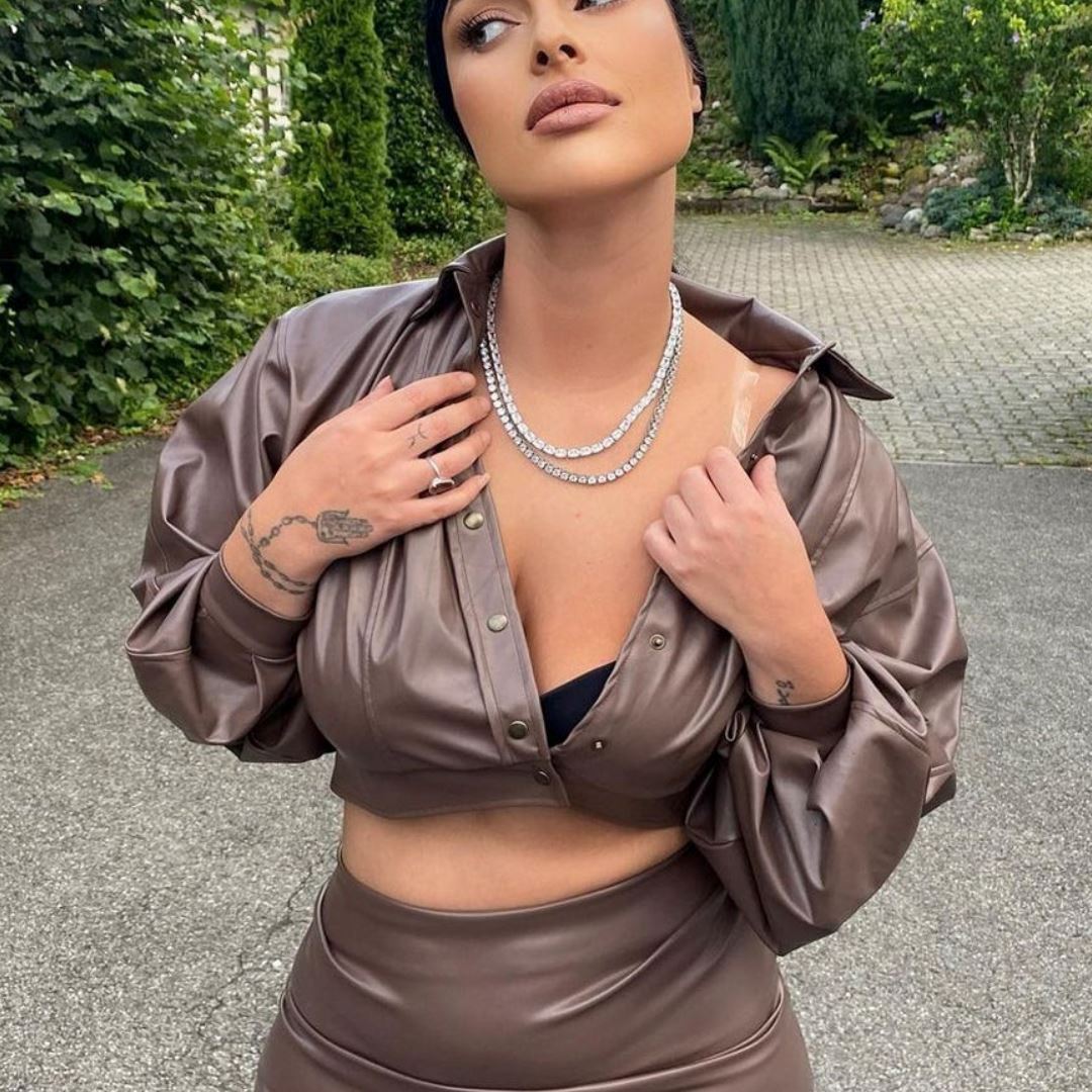 Femme - Maison Brillance