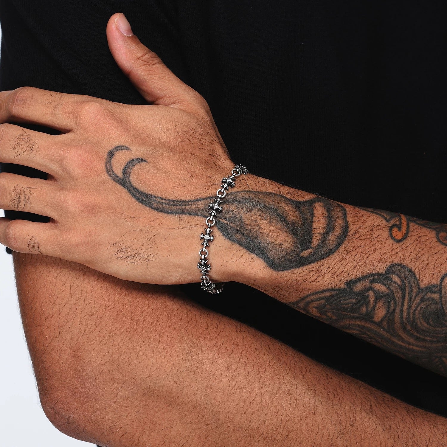 CROSSLINE – Bracelet Croix en Platine Vieilli