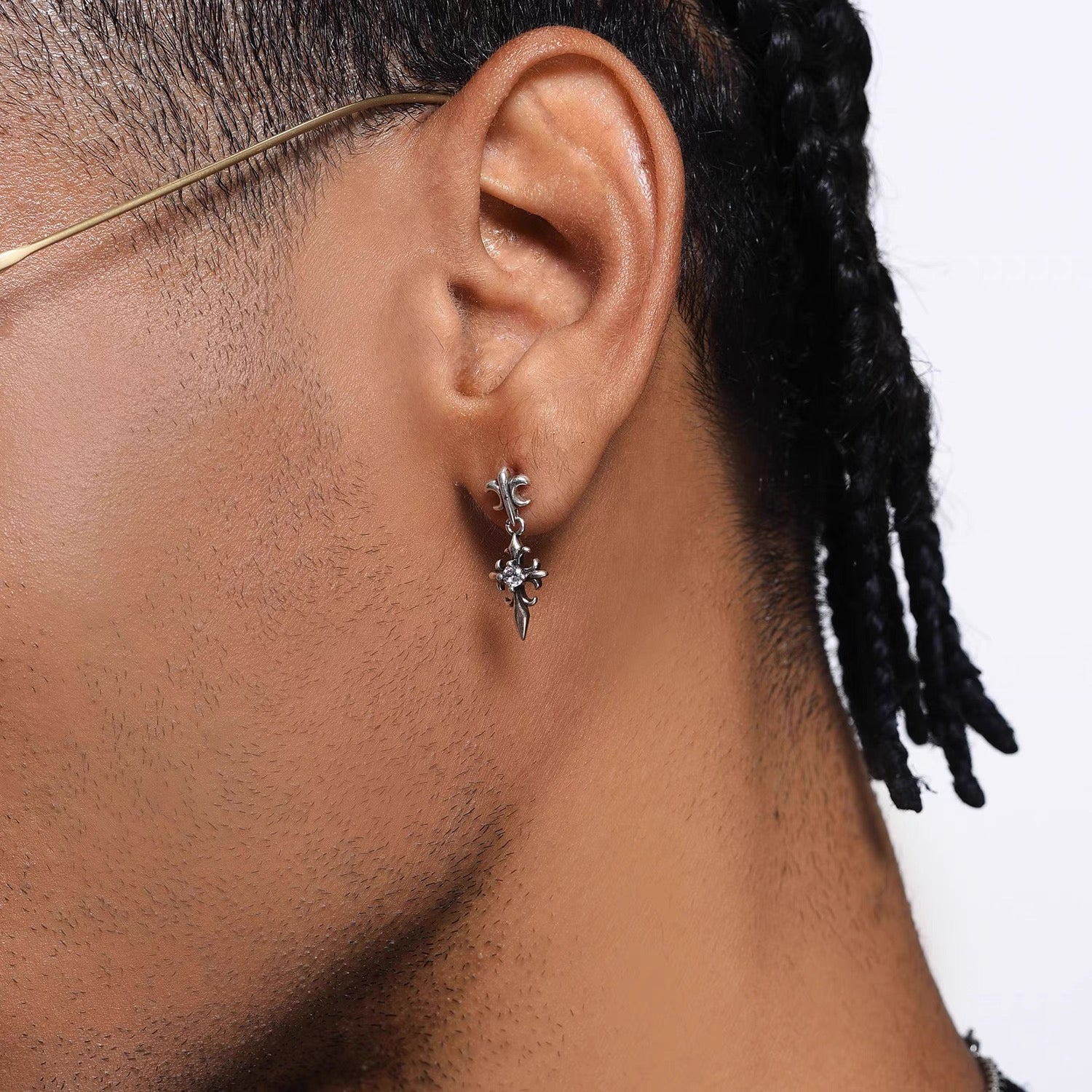 ABYSS CROWN – Boucles d’oreilles Pendantes 15 mm en Argent Vieilli