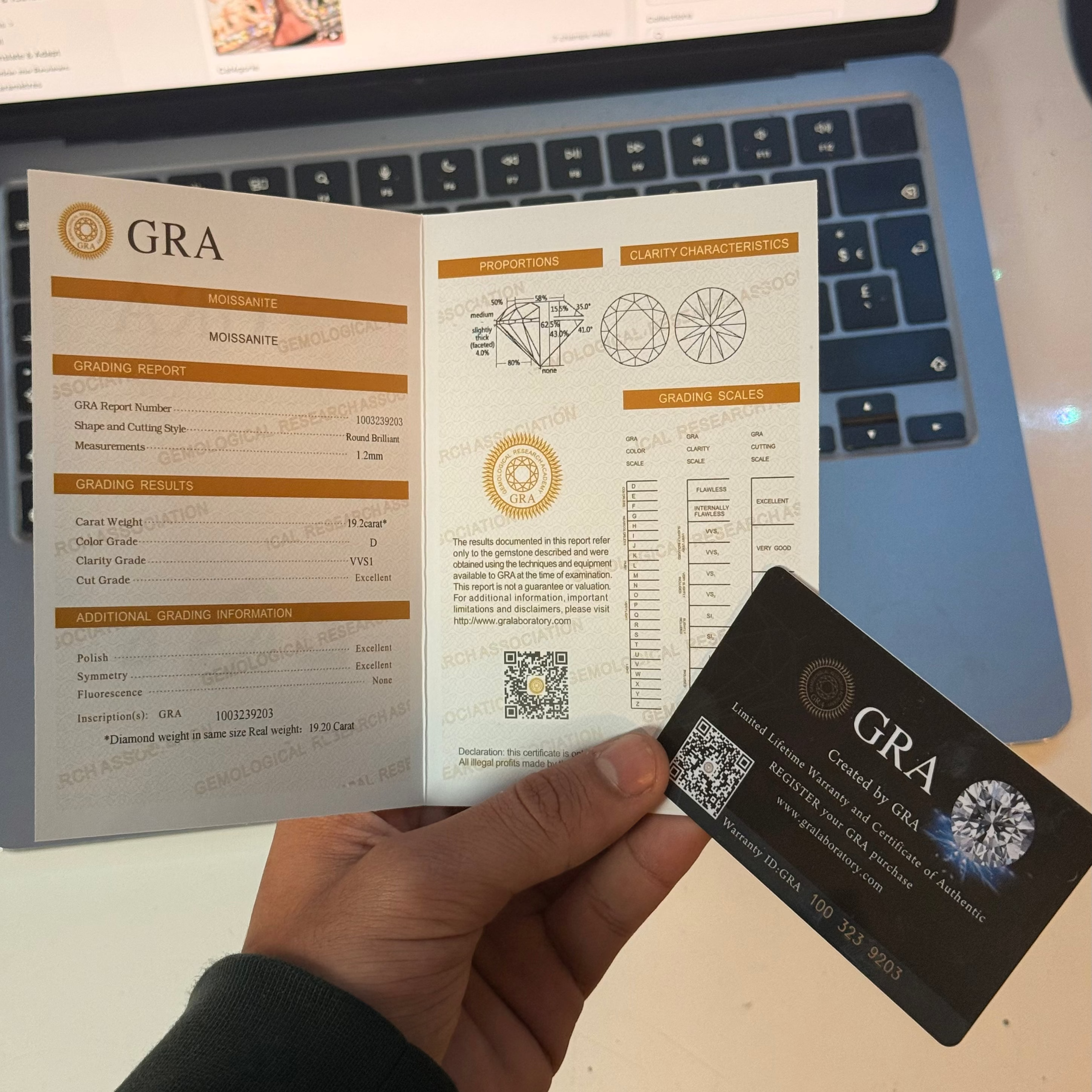 NOCTIS - Montre Automatique FULL Moissanite VVS1