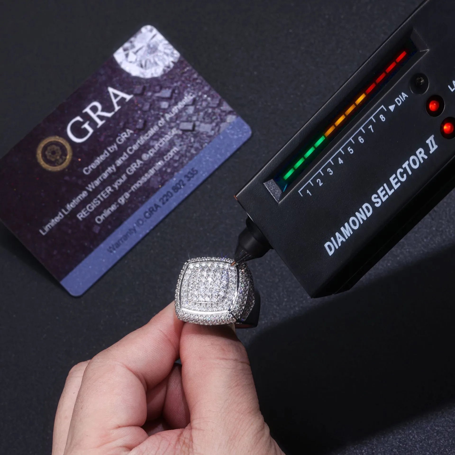 VELARO - Bague Carrée Bords Arrondis 13 mm Moissanite VVS1 - Argent 925