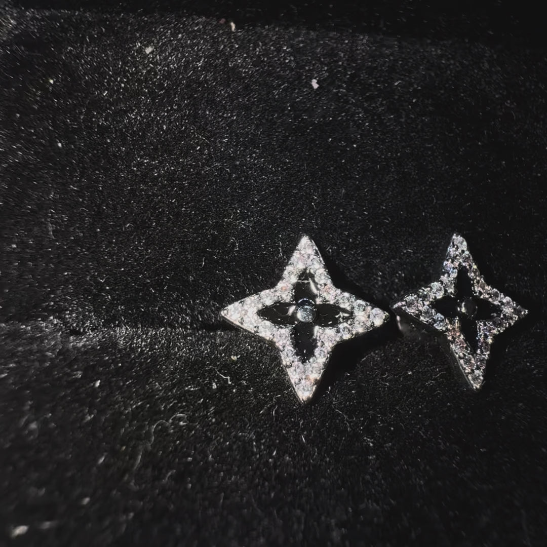 Charger la vidéo: LOST STAR – Boucles d’oreilles Étoile 9 mm en Argent 925