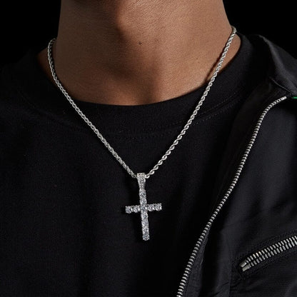 JYVO - Chaîne en Acier Inoxydable et Pendentif Croix serti - Or blanc collier Maison Brillance 