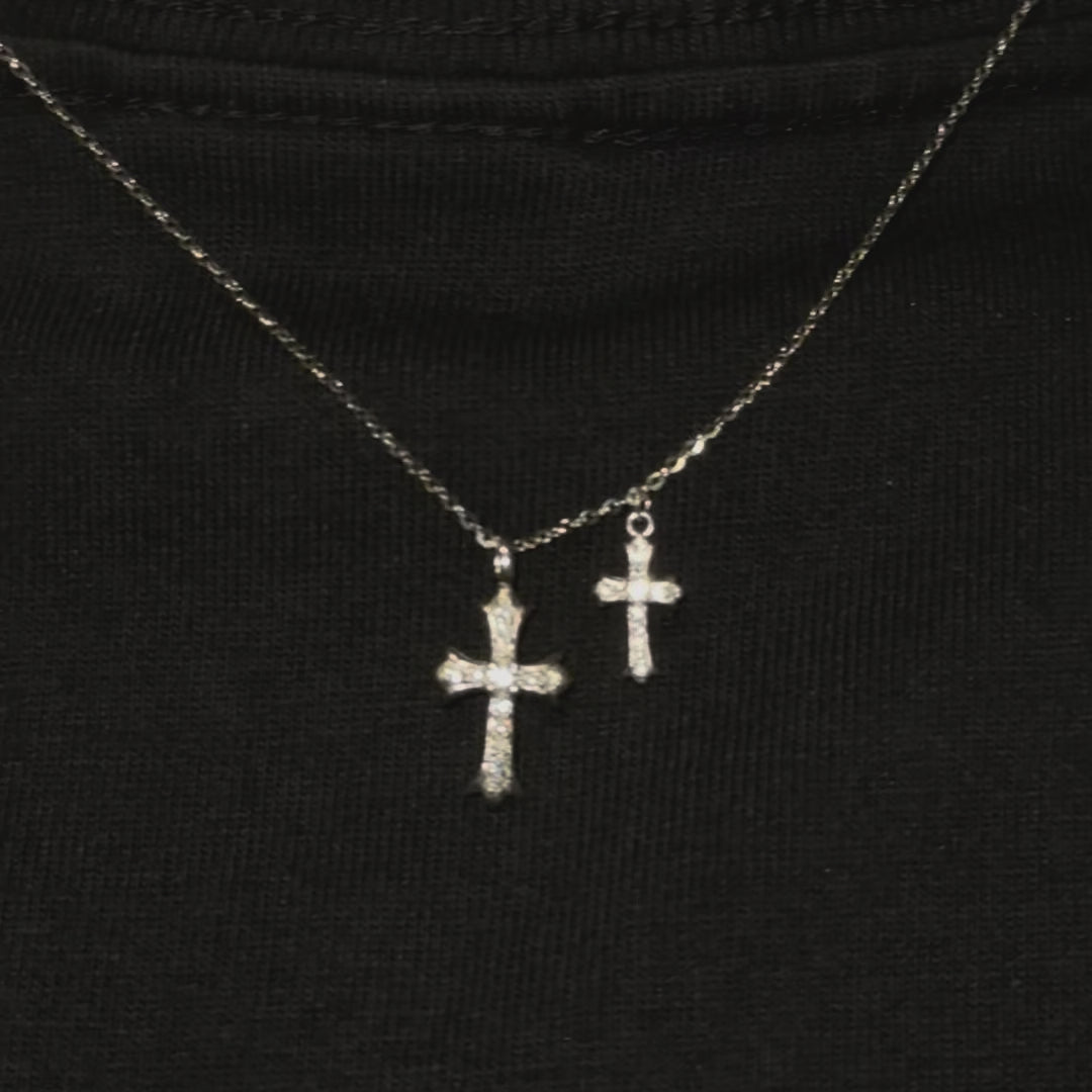 Charger la vidéo: ETERNAL SHINE – Collier Double Croix en Argent 925