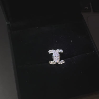 CRYSTAL SIN – Boucles d’oreilles Double C 8 mm en Moissanite VVS1 et Argent 925